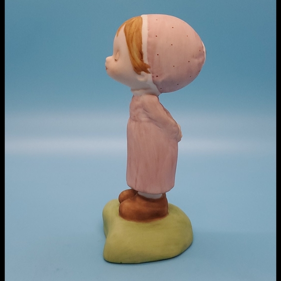 HALLMARK BETSEY CLARK Girl leaning in for a kiss 1979 - Picture 8 of 9